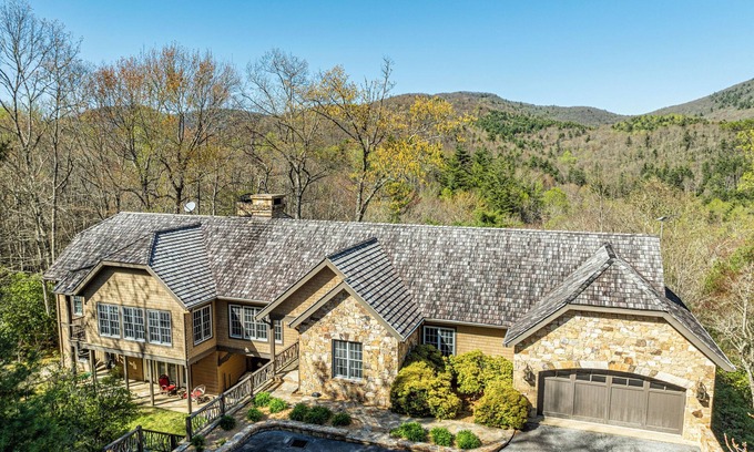 Highlands Casa | Fawn Creek- Una hermosa vista a la montaña