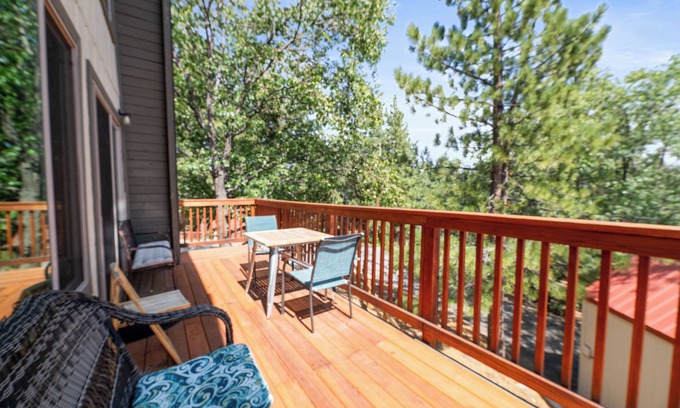 Fawnskin Casa | Fawnskin Family Cabin