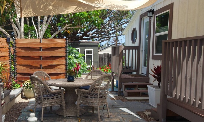 Village of La Jolla Cabaña | Fay Cottage - Conveniencia en el corazón del pueblo de La Jolla de La Jolla