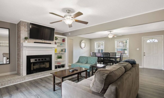 Westover Casa | Fayetteville Mesa Manor