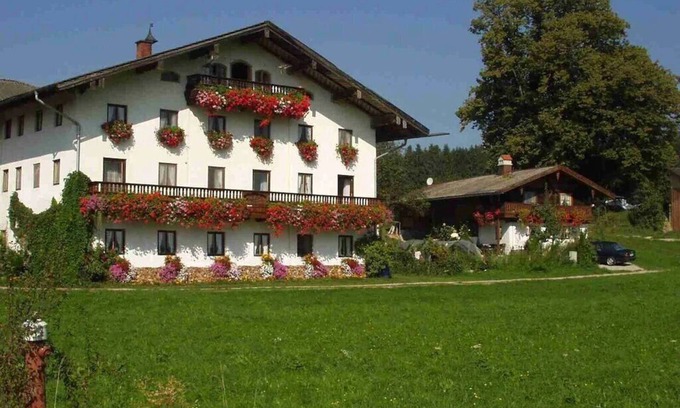 Eggstatt Apartamento | Fe-apartment with 1-2 bedrooms, vacation at the Schelshornhof