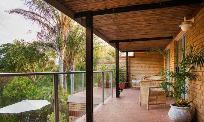 Oudtshoorn Apartamento | Feather Nest Guest House