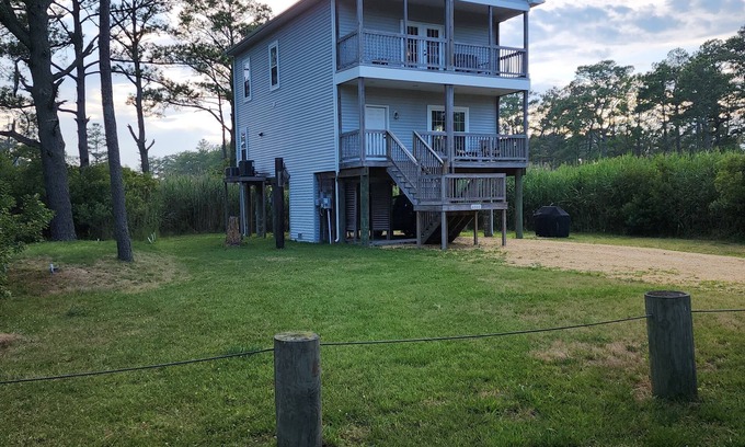 Piney Island Casa | Hermosa vista al agua, tarifas de descuento de chimenea para el otoño de 5 estrellas. Nueva casa!