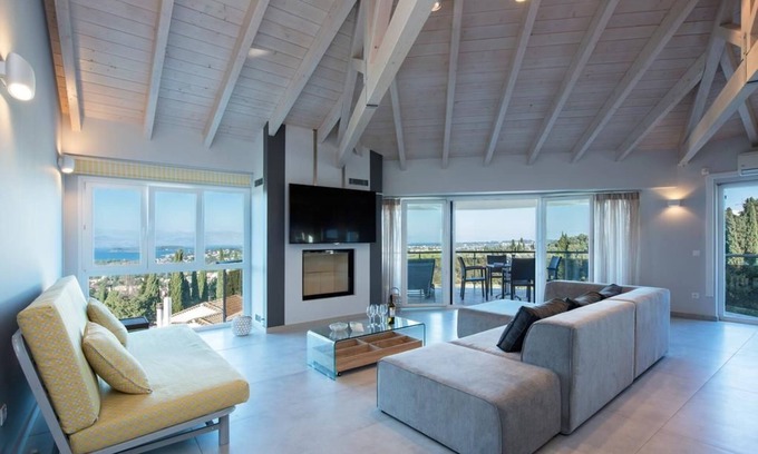 Evropouloi Apartamento | Fedra House - High furnished apartment with breathtaking sea view