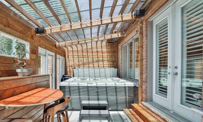 Virginia Casa | Feel comfortable like you are in a luxury hotel!