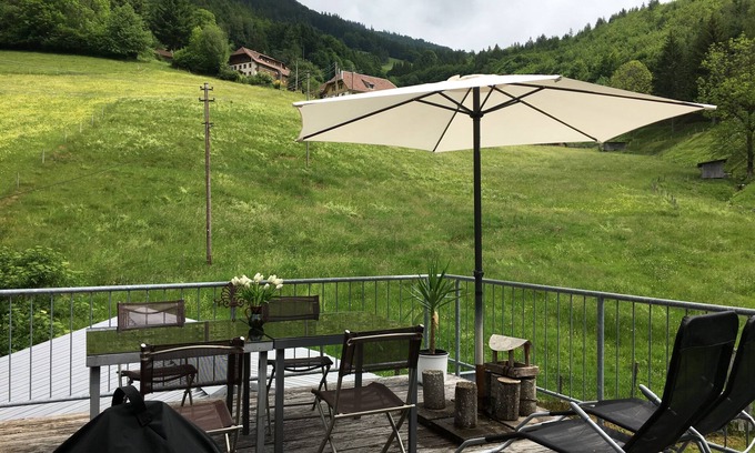 Kleines Wiesental Apartamento | Feel-good top-floor apartment with terrace, whirlpool, fireplace - Apartment B