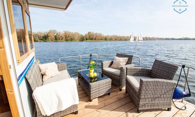 Bad Saarow Cabina | Feel-good boat DELFIN in Bad Saarow (mooring) - Feel-good boat houseboat vacation