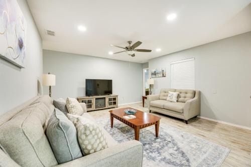 San Juan Casa | Fenced Yard and Grill San Juan Vacation Rental!