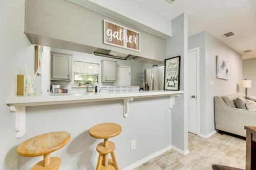 San Juan Casa | Fenced Yard and Grill - San Juan Vacation Rental