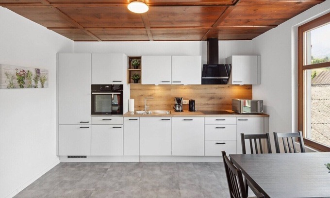 Grabs Apartamento | FENUS Apartment Mountain View | Parking | Kitchen