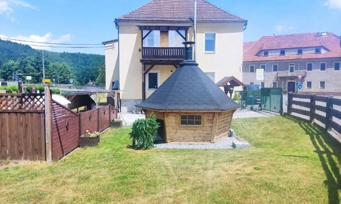 Bad Gottleuba-Berggiesshuebel Apartamento | Ferienwohnung 2 am Hofladen Hellendorf - Sächsische Schweiz