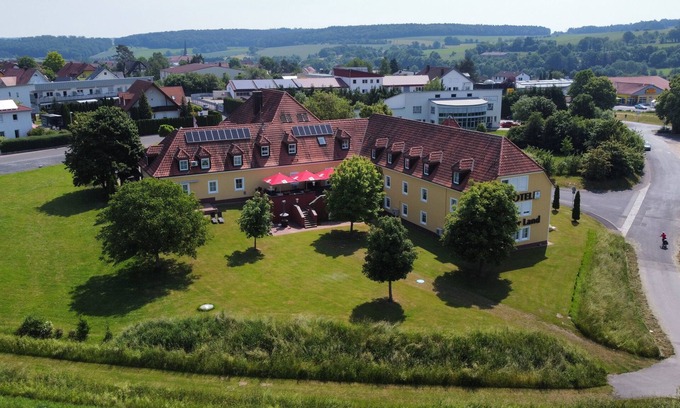 Oberthulba Apartamento | Ferienapartment mit 2 Schlafzimmern und Küche