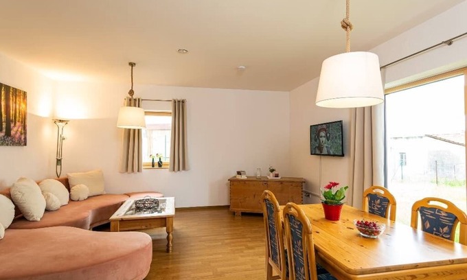 Untergriesbach Apartamento | Feriendomizil für 4 Personen (60qm) mit Garten
