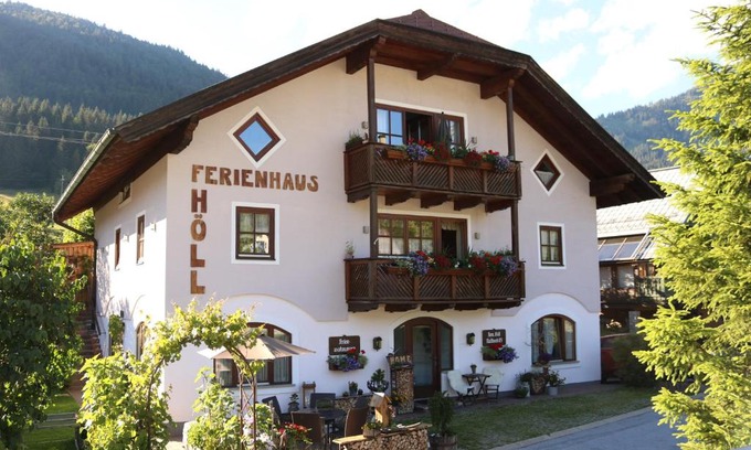 Russbach am Pass Gschuett Apartamento | Ferienhaus Höll
