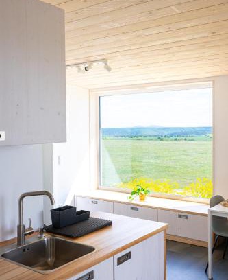 Kuhndorf Casa | Ferienhaus am Flugplatz, umgeben von Natur