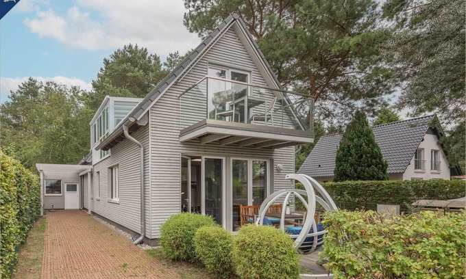 Quilitz Casa | Ferienhaus am Peenestrom - Beautiful vacation home with terrace and balcony on the