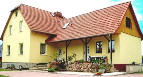 Dobbin-Linstow Casa | Ferienhaus direkt am Naturpark und 3 Min zum Linstower See