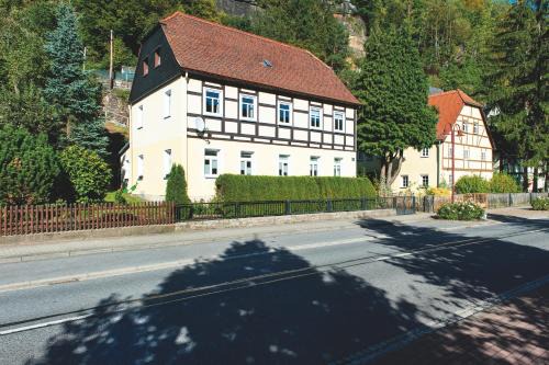Postelwitz Apartamento | Ferienhaus Elbufer 83