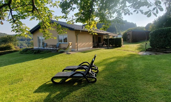 Eifel Casa | Ferienhaus "et Eifelparadiesje"