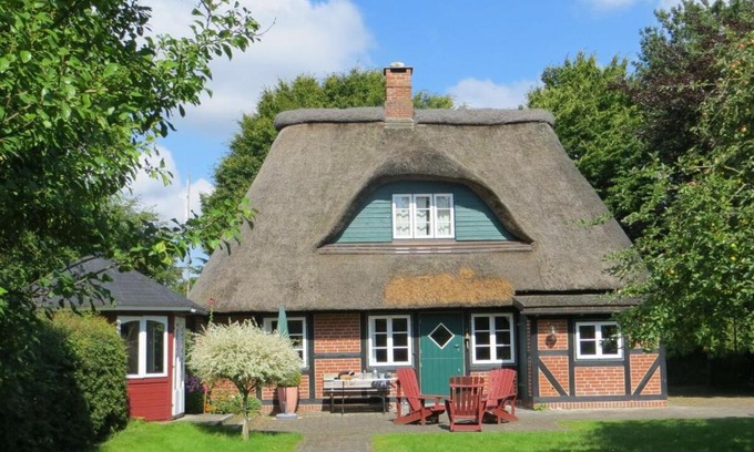 Damp Casa | Ferienhaus Frieda - Urlaubsparadies unter Reet