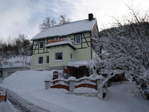 Schwalefeld Casa | Ferienhaus in der Nähe des Skigebietes