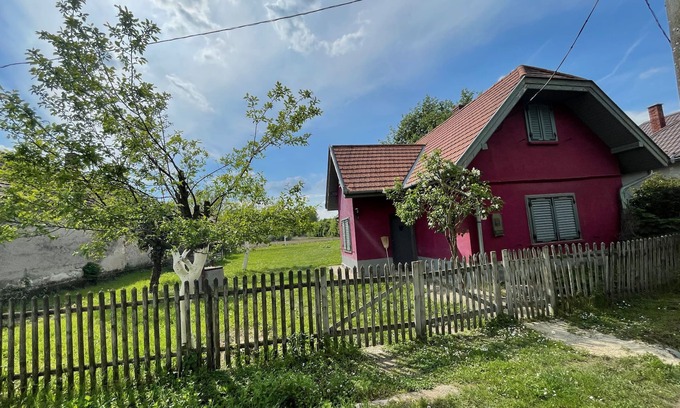 Zalaistvand Casa | Ferienhaus in Ländlicher Ruhe mit Einem 1500 qm Großen Rasengrundstück