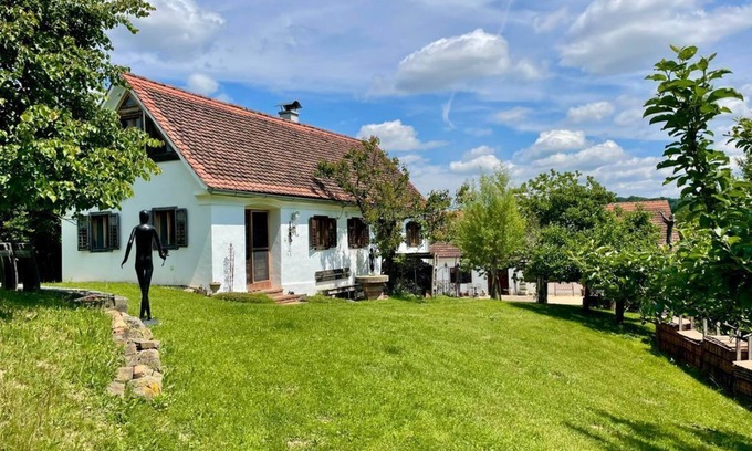 Welten Casa | Ferienhaus Kellerstöckl Dorrer - Ferienhaus, Dusche und Bad, WC