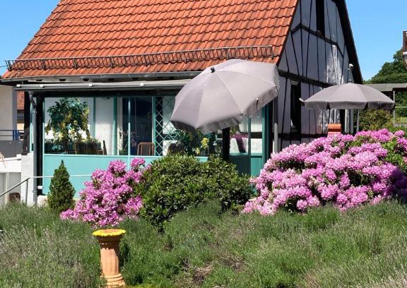 Glashuetten Casa | Ferienhaus mit Sauna, Wintergarten und Terrasse im schönen Hochtaunus