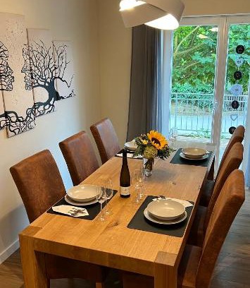Koppelberg Apartamento | Ferienhaus Moselhöhe - 2023 neu renoviert, mit Design-Ausstattung & großem Garten