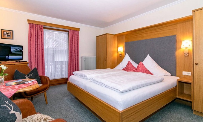 Ruhpolding Casa | Ferienhaus Ostara Balk/terr., 6 Schlafz.m. Du/wc, 1 Wohnz., Aufenthaltsraum, Max. 12 Pers