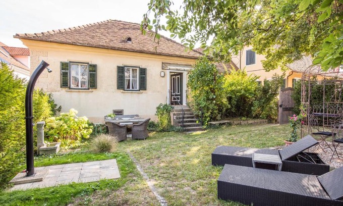 Poellau Casa | Ferienhaus Perner Gartenhaus unterm Lindenbaum
