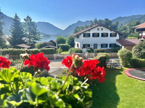 Schliersee Casa | Ferienhaus "Seeblick" direkt am Schliersee