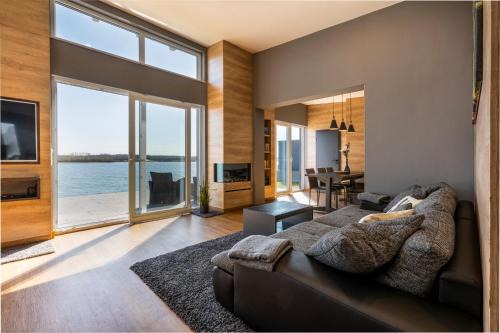 Lobnitz Casa | Ferienhaus SUNRISE am Mühlfeldsee