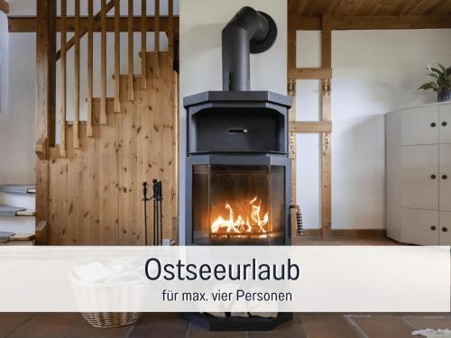Steinberg Casa | Ferienhaus Töpferhaus - strandnah, haustierfreundlich, optimal für Workation, Kaminofen, Garten, für Paare und Alleinreisende