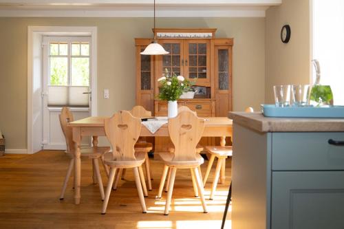 Delve Apartamento | Ferienhof Eiderdeich- Wohnung Gertrud