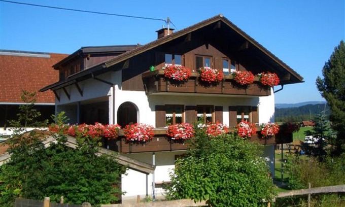 Burgberg Apartamento | Ferienhof Hierl