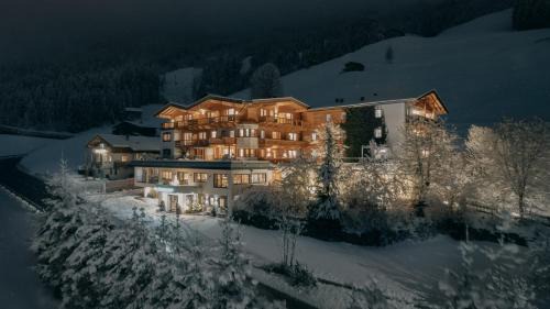 Hainzenberg Hotel | Ferienhotel Jörglerhof