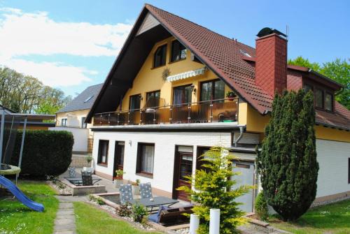 Ostseebad Baabe Apartamento | Ferienhus Baabe FeWo 02 Terrasse, gratis Nutzung vom AHOI Erlebnisbad und Sauna in Sellin