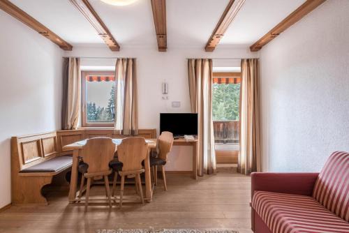 Castelrotto Apartamento | Ferienparadies Sabina Compatsch