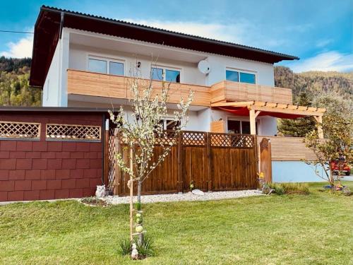 Steindorf am Ossiacher See Apartamento | Ferienwohnung Resi mit traumhaftem Seepanorama