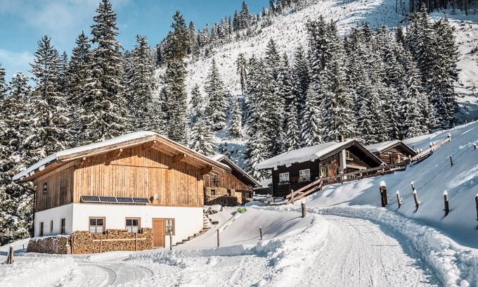 Reith bei Kitzbuehel Apartamento | Ferienwohnung mit 2 Schlafzimmern für 6 Personen