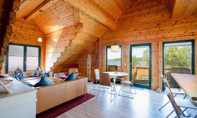 Neustadt in Holstein Apartamento | Ferienwohnung Binnenwasserblick
