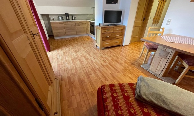 Konigssee Apartamento | Apartamento Watzmann, 1 a 2 personas, 34 metros cuadrados, balcón, ático