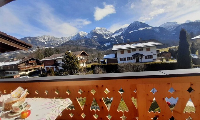Unterschonau Apartamento | Ferienwohnung, 1-2 Personen, 86 qm, Separates Schlafzimmer, Küche, Wohnzimmer, Du/wc, Balkon
