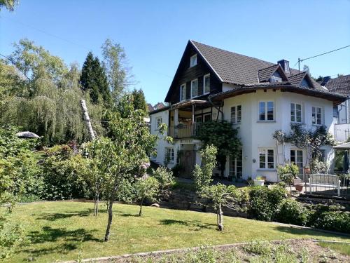 Kaan-Marienborn Apartamento | Ferienwohnnung Herling