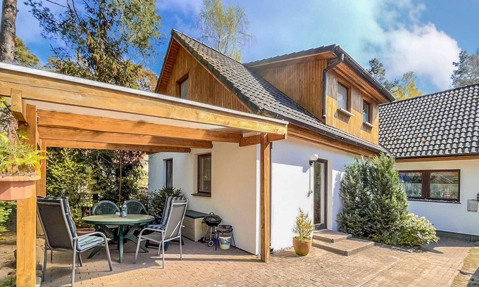 Neuhaus Apartamento | Ferienwohnung Dierhagen