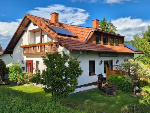 Arnshain Apartamento | Ferienwohnung Fackiner
