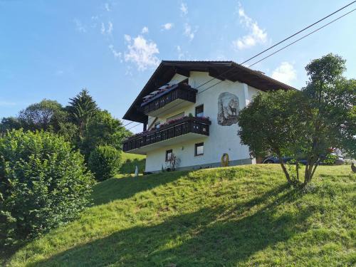 Stein Apartamento | Ferienwohnung am Eichwald