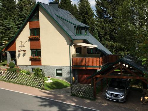 Oberwiesenthal Apartamento | Ferienwohnung direkt am Ski und Rodelhang