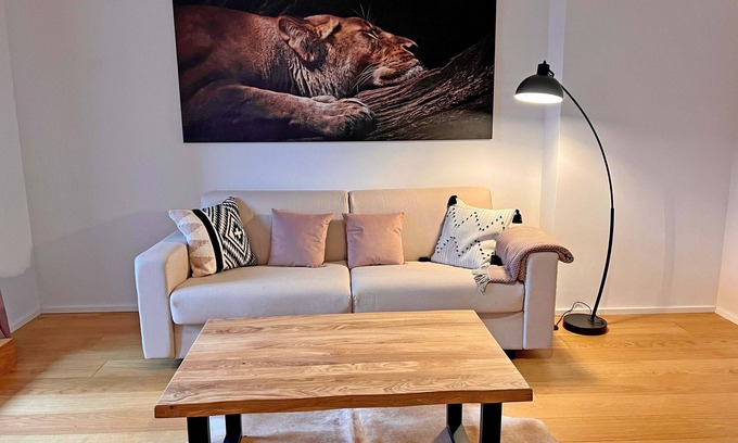 Muhlbach Apartamento | Ferienwohnung 110 qm mit Balkon und Bergblick